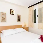 Apartments Paula - Studio Apartment With Terrace And Sea View